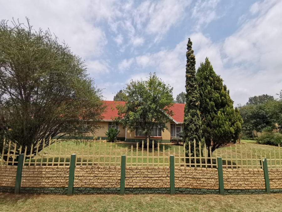 4 Bedroom Property for Sale in Stilfontein Ext 3 North West